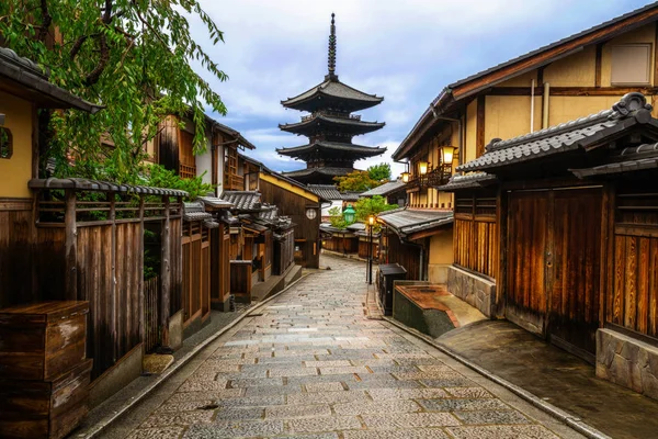 Yasaka Pagode und Sannen Zaka Straße, Kyoto, Japan — Stockfoto