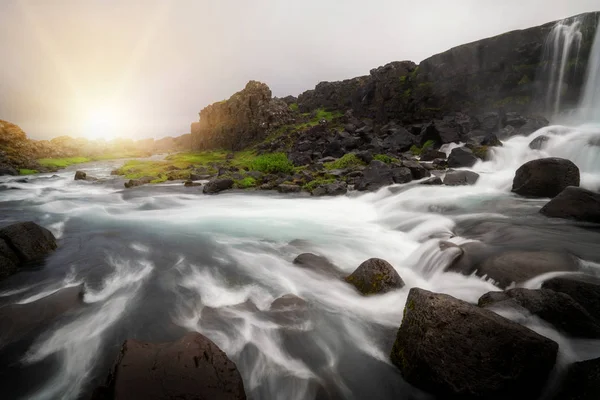 น้ําตกอ๊อกซิฟอสส์ในธิงเวลเล่ ประเทศไอซ์แลนด์ — ภาพถ่ายสต็อก