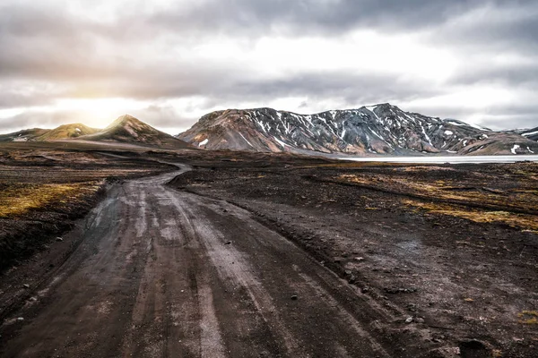 Route vers Landmanalaugar sur les hauts plateaux d'Islande. — Photo