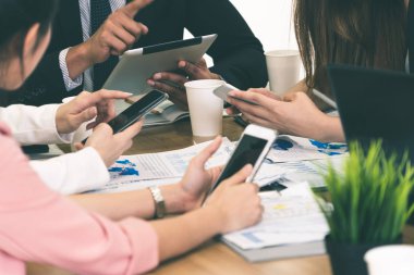 Ofis Odasında Grup Toplantısı.