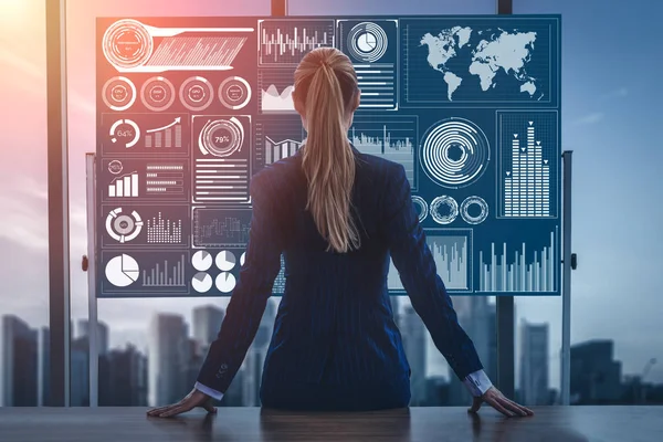 Big Data-Technologie für das Konzept der Unternehmensfinanzierung. — Stockfoto