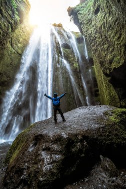 İzlanda'da Majestic Gljufrabui şelale çağlayan