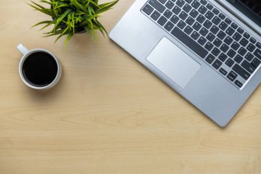 Ofis masası çalışma alanı ve masa arka planı.