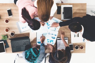 Ofis Odasında Grup Toplantısı.