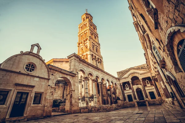 Palacio de Diocleciano en Split, Croacia . — Foto de Stock