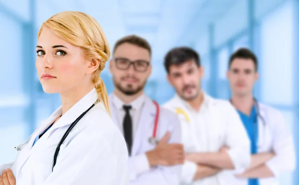 Groupe Des Professionnels Santé Médecin Professionnel Travaillant Dans Bureau Clinique — Photo