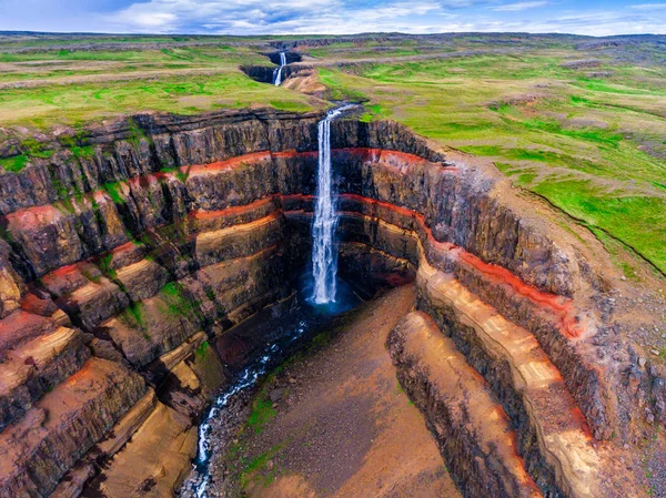La cascade de l'Aldeyjarfoss en Islande du Nord. — Photo