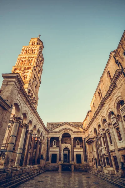 Palacio de Diocleciano en Split, Croacia . — Foto de Stock