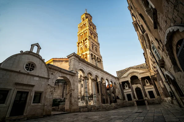 Palacio de Diocleciano en Split, Croacia . — Foto de Stock