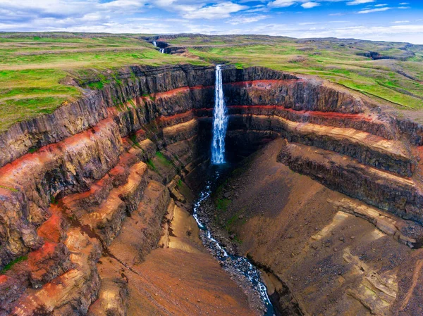 Vattenfallet Aldeyjarfoss på NordIsland. — Stockfoto