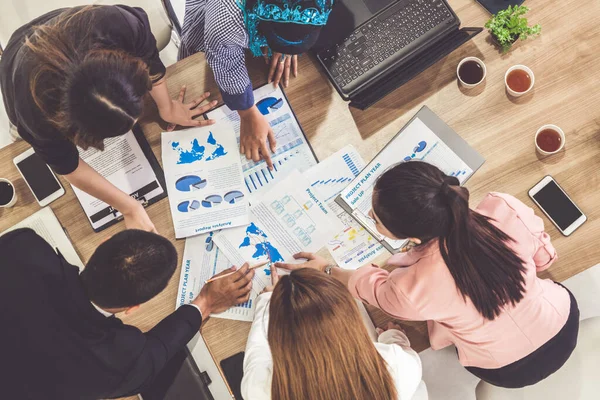 Ofis Odasında Grup Toplantısı.