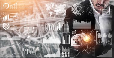İş Mali Analitik Konsepti için Büyük Veri Teknolojisi. Modern grafik arayüzü ekranda iş satış raporu, kâr tablosu ve hisse senedi eğilimleri analizi hakkında devasa bilgiler gösteriyor.