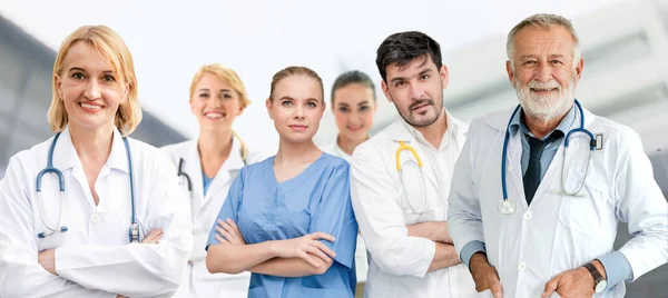 Grupo Pessoas Cuidados Saúde Médico Profissional Que Trabalha Consultório Hospitalar — Fotografia de Stock