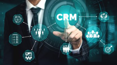 İş satış pazarlama sistemi konsepti için CRM Müşteri İlişkileri Yönetimi CRM veritabanı analizini desteklemek için hizmet uygulamasının fütüristik grafik arayüzünde sunulmuştur.