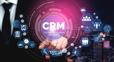 İş satış pazarlama sistemi konsepti için CRM Müşteri İlişkileri Yönetimi CRM veritabanı analizini desteklemek için hizmet uygulamasının fütüristik grafik arayüzünde sunulmuştur.