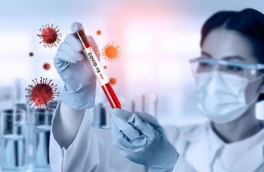 Coronavirus COVID 19 tıbbi test aşısı araştırma ve geliştirme konsepti. COVID-19 için ilaç tedavisi üretmek üzere Coronavirus antikor bilimsel örneklerini inceleyen ve analiz eden bilim insanları.