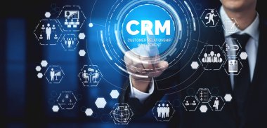 İş satış pazarlama sistemi konsepti için CRM Müşteri İlişkileri Yönetimi CRM veritabanı analizini desteklemek için hizmet uygulamasının fütüristik grafik arayüzünde sunulmuştur.