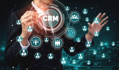 İş satış pazarlama sistemi konsepti için CRM Müşteri İlişkileri Yönetimi CRM veritabanı analizini desteklemek için hizmet uygulamasının fütüristik grafik arayüzünde sunulmuştur.