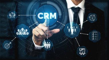 İş satış pazarlama sistemi konsepti için CRM Müşteri İlişkileri Yönetimi CRM veritabanı analizini desteklemek için hizmet uygulamasının fütüristik grafik arayüzünde sunulmuştur.