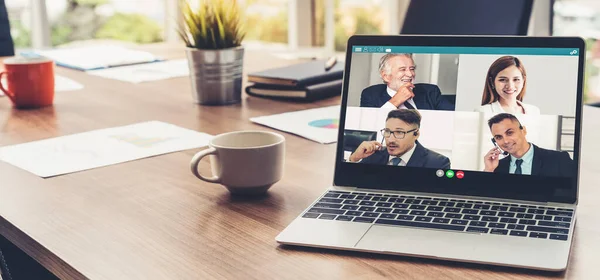 Videollamada Gente Negocios Reuniéndose Lugar Trabajo Virtual Oficina Remota Teleconferencia —  Fotos de Stock