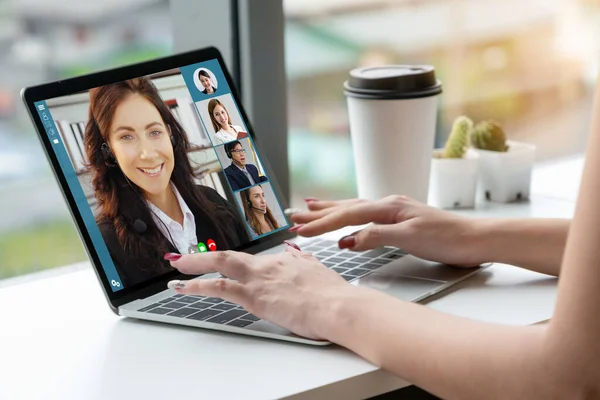 Chamada Vídeo Reunião Pessoas Negócios Local Trabalho Virtual Escritório Remoto — Fotografia de Stock