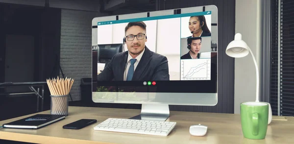 Panggilan Video Orang Orang Bisnis Bertemu Tempat Kerja Virtual Atau — Stok Foto