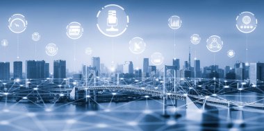 Modern yaratıcı iletişim ve internet ağı akıllı şehirde birleşir. 5G kablosuz dijital bağlantı ve gelecekteki şeylerin interneti kavramı.