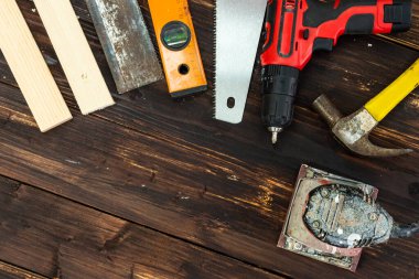 Becerikli ve marangoz için en üst düzey aletler. Ahşap işi hobisi ve Diy konsepti.