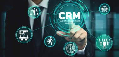 İş satış pazarlama sistemi konsepti için CRM Müşteri İlişkileri Yönetimi CRM veritabanı analizini desteklemek için hizmet uygulamasının fütüristik grafik arayüzünde sunulmuştur.