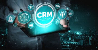 İş satış pazarlama sistemi konsepti için CRM Müşteri İlişkileri Yönetimi CRM veritabanı analizini desteklemek için hizmet uygulamasının fütüristik grafik arayüzünde sunulmuştur.