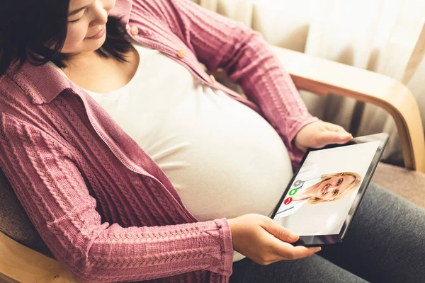 Arzt Telemedizinischen Service Online Video Mit Schwangeren Frauen Für Die — Stockfoto