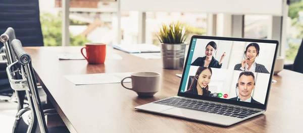 Video Chiamata Uomini Affari Che Incontrano Sul Posto Lavoro Virtuale — Foto Stock