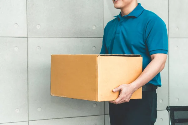 Zusteller Mit Paketkasten Zum Versand Den Kunden Geschäftskonzept Lieferung — Stockfoto