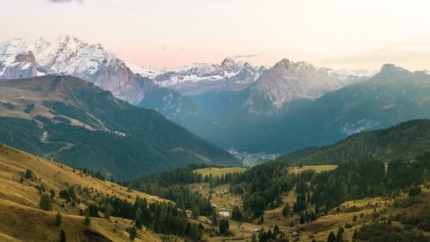 Dag till natt tid förflutit Dolomiterna berg — Stockvideo