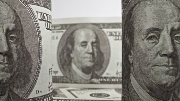 Uang kertas 100 dolar Amerika dalam tampilan makro tembakan dolly. — Stok Video