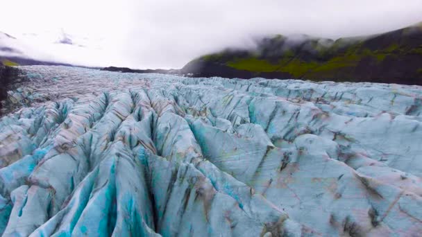 Svinafellsjokull Gletsjer in Vatnajokull, IJsland. — Stockvideo