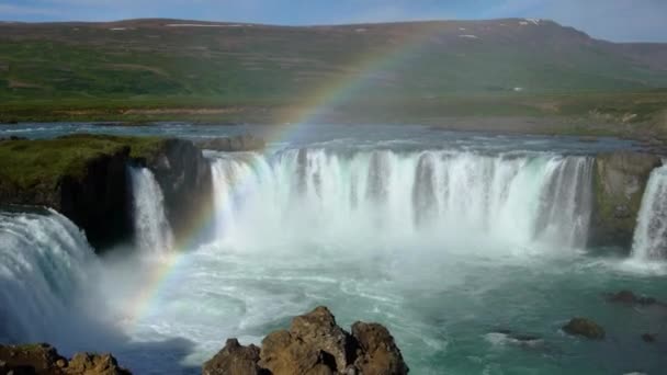 Vattenfallet Godafoss på norra Island. — Stockvideo