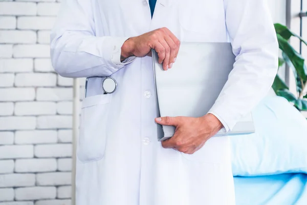 Doctor Uniforme Profesional Trabajando Hospital Concepto Atención Médica Servicio Médico —  Fotos de Stock