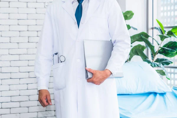 Doctor Uniforme Profesional Trabajando Hospital Concepto Atención Médica Servicio Médico — Foto de Stock