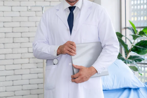 Doctor Uniforme Profesional Trabajando Hospital Concepto Atención Médica Servicio Médico — Foto de Stock