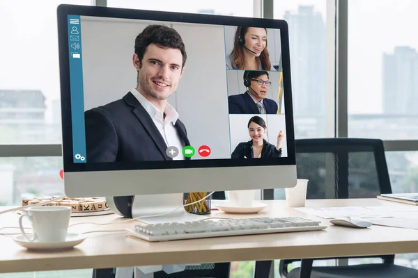 Videollamada Gente Negocios Reuniéndose Lugar Trabajo Virtual Oficina Remota Teleconferencia —  Fotos de Stock