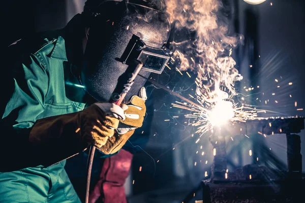 Metalen Lassen Staalfabrieken Met Behulp Van Elektrische Boog Lassen Machine — Stockfoto