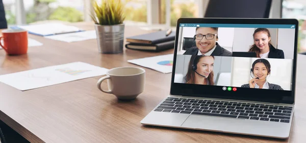 Chamada Vídeo Reunião Pessoas Negócios Local Trabalho Virtual Escritório Remoto — Fotografia de Stock