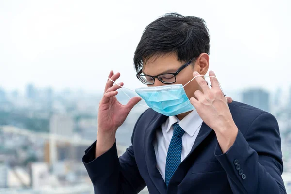 Joven Oficinista Con Máscara Facial Cuarentena Por Coronavirus Covid Concepto —  Fotos de Stock