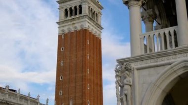 Piazza San Marco 'daki çan kulesi, Venedik, İtalya