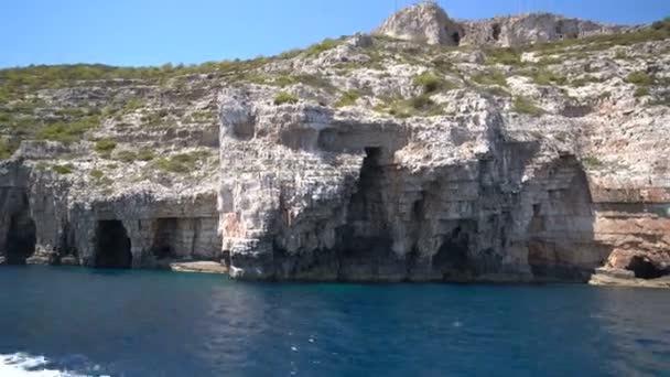 Costa das Ilhas perto de Hvar, Croácia — Vídeo de Stock