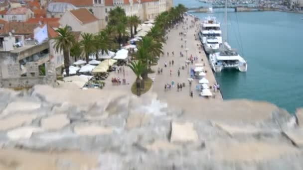 Blick auf die Altstadt von Trogir in Kroatien — Stockvideo