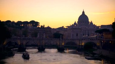 Vatikan Aziz Peter Bazilikası ile Roma Skyline