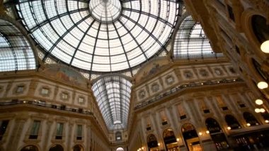 Milano 'daki Galleria Vittorio Emanuele II