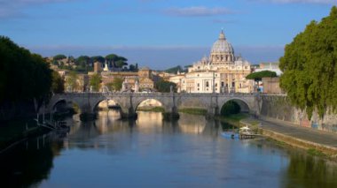 Vatikan Aziz Peter Bazilikası ile Roma Skyline
